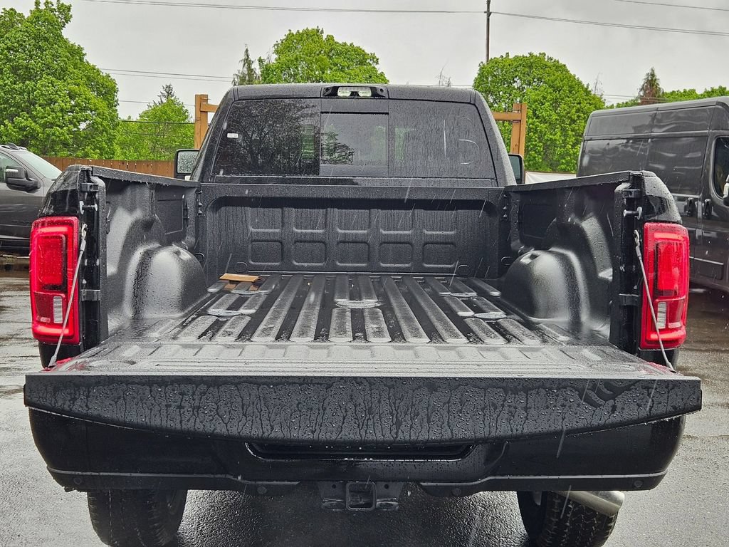 New 2026 RAM 2500 Laramie w/ Night Edition AWD/4WD image 10