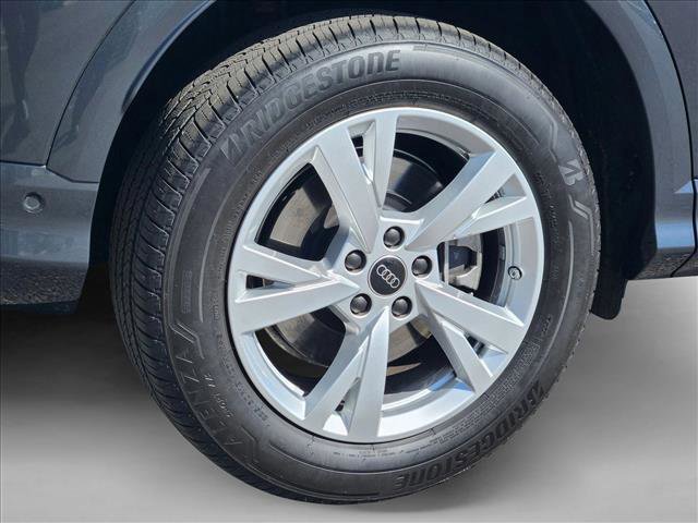 Used 2025 Audi Q5 Premium w/ Convenience Package image 20