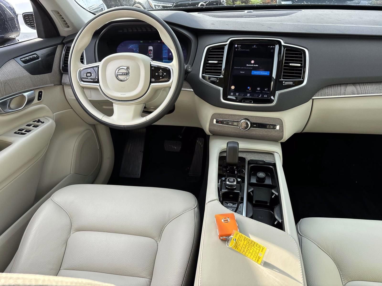 Used 2023 Volvo XC90 B6 Plus w/ Protection Package image 30