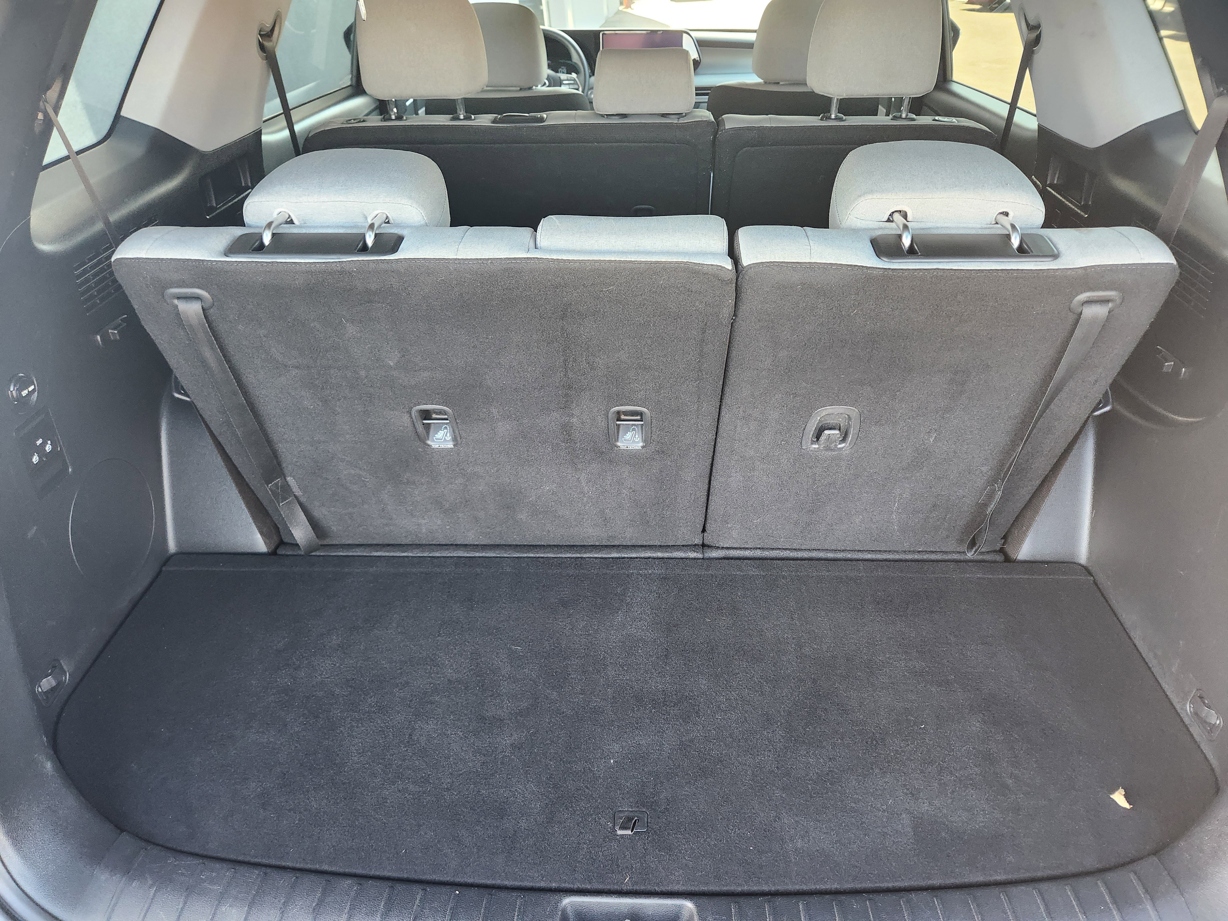 Used 2024 Hyundai Palisade SE image 13