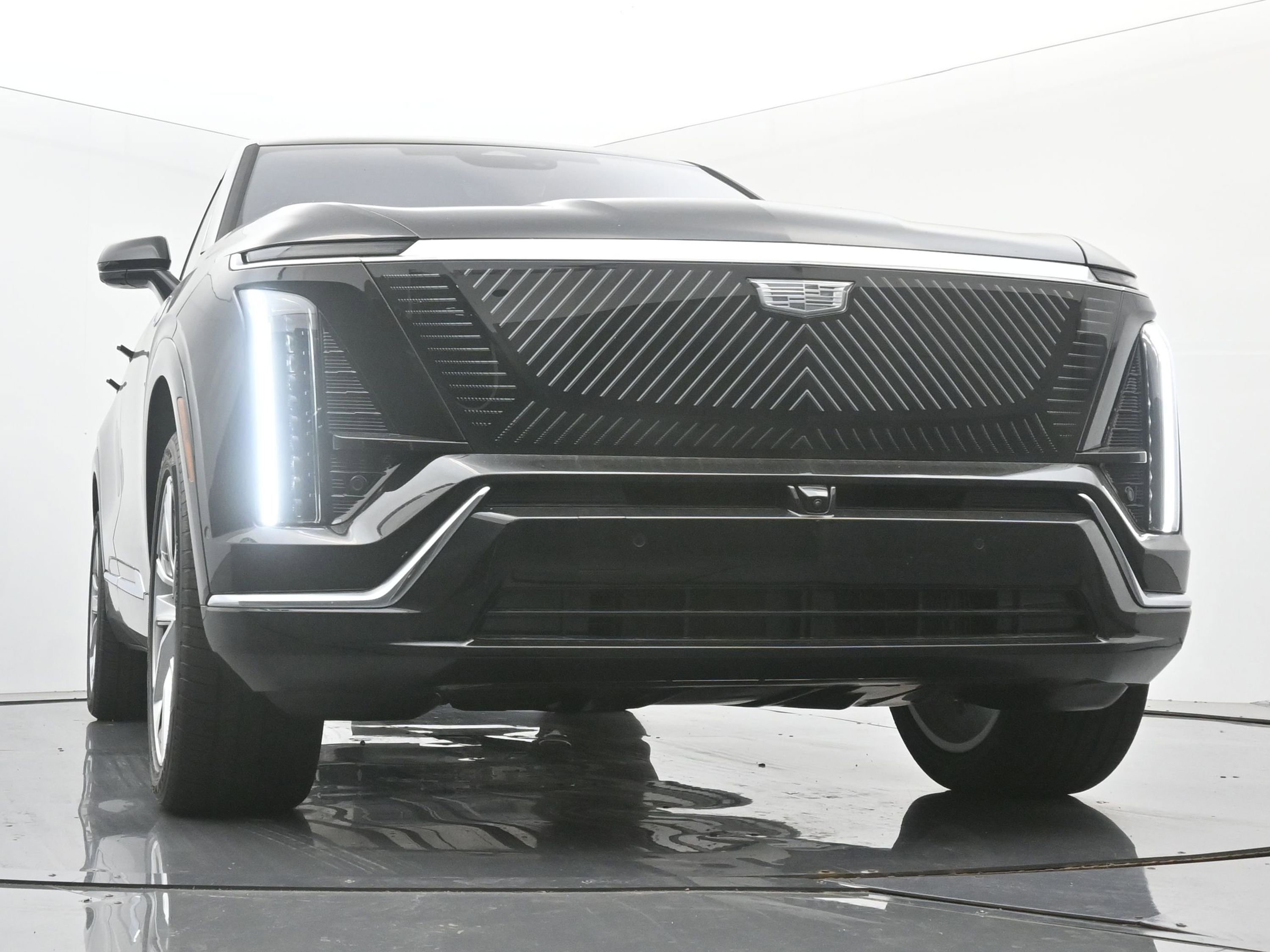 New 2026 Cadillac Vistiq Luxury w/ LPO, Floor Liner Package image 22