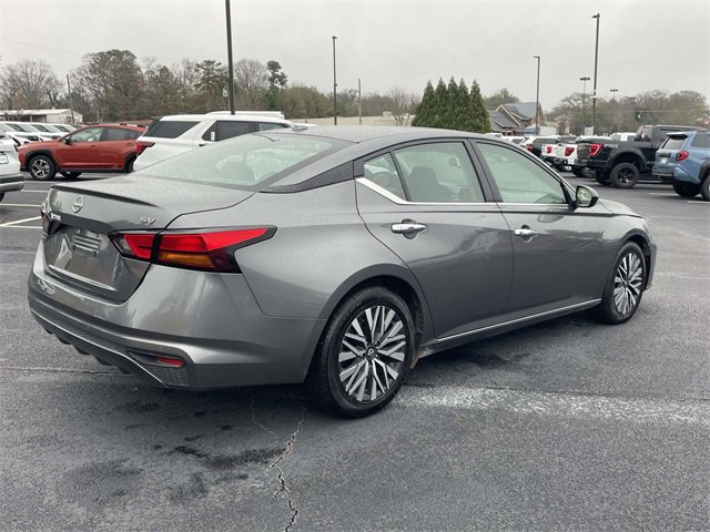 Used 2024 Nissan Altima 2.5 SV image 6