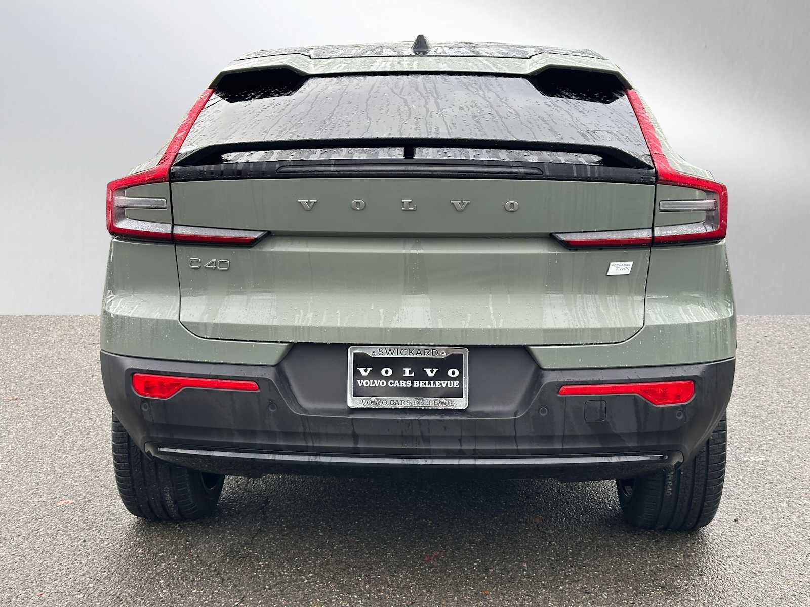 Certified 2023 Volvo C40 P8 Recharge Ultimate image 4