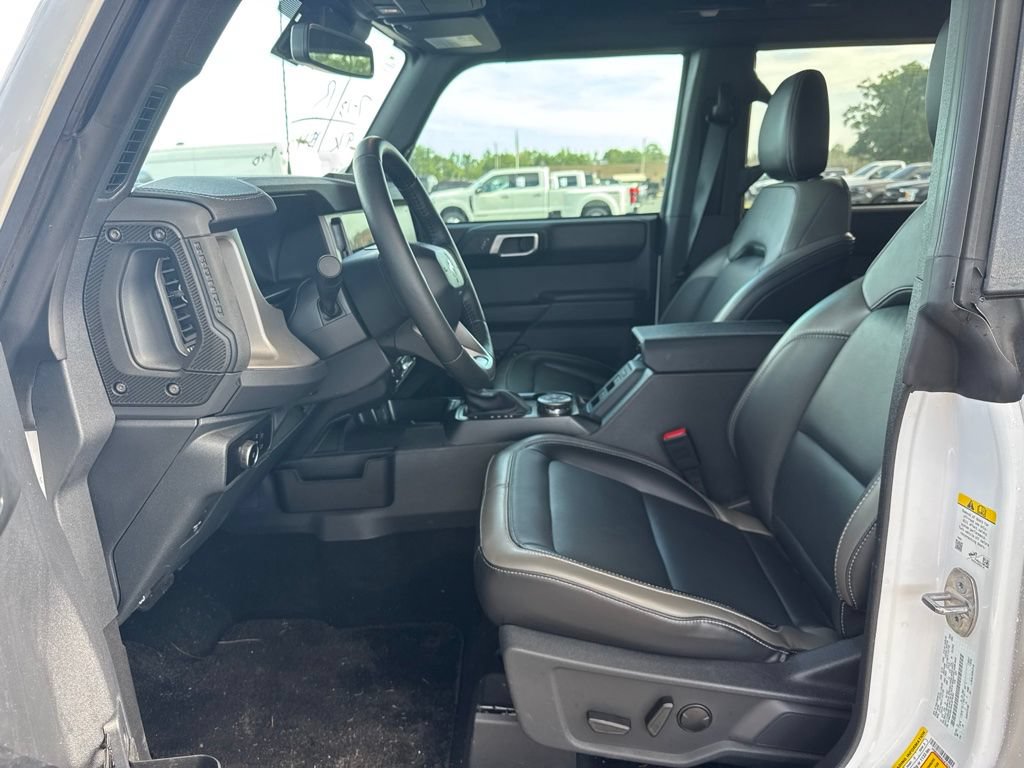 Used 2025 Ford Bronco Outer Banks w/ Sasquatch Package AWD/4WD image 10