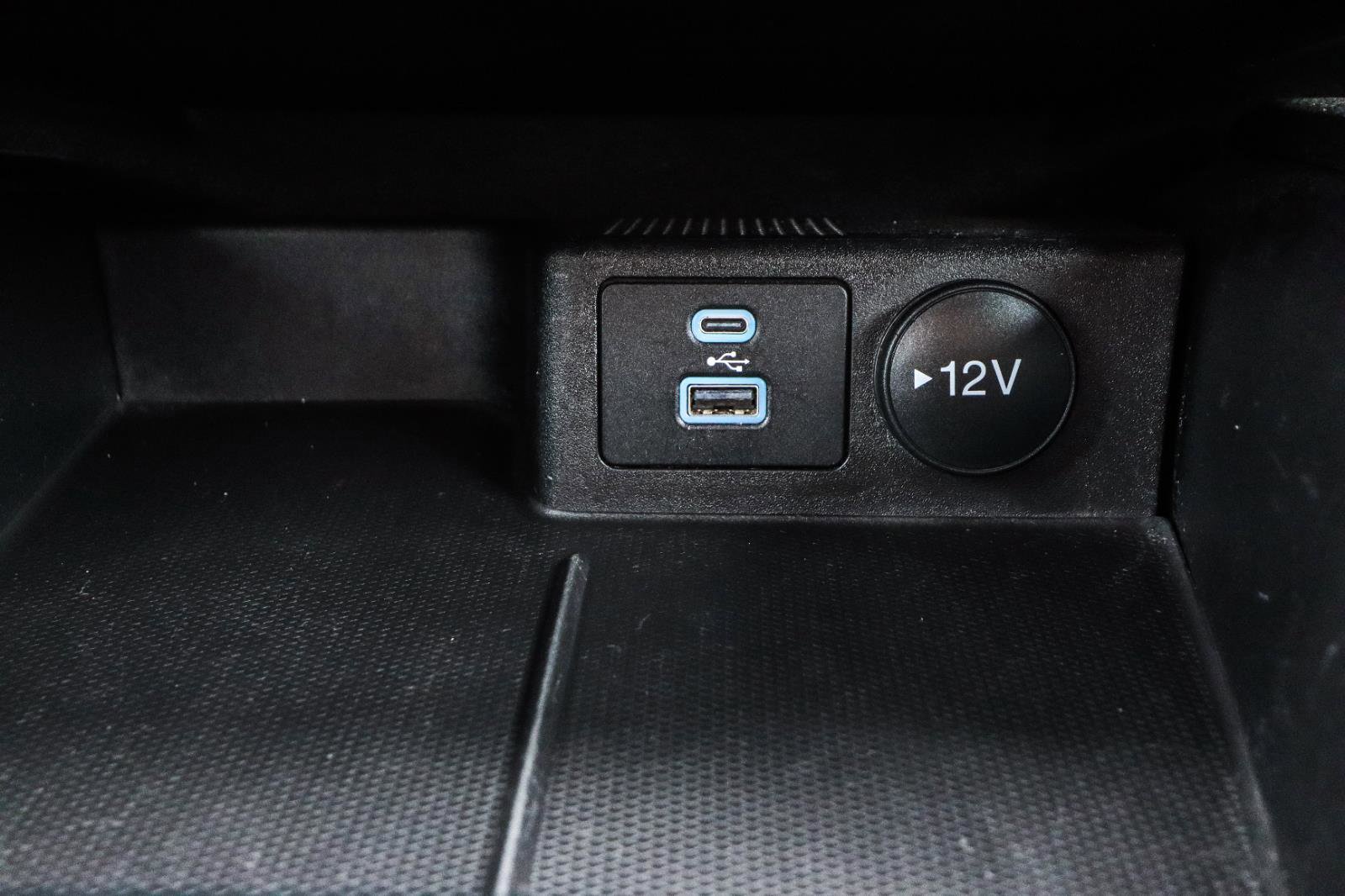 Used 2022 Ford Escape SE w/ Cold Weather Package AWD/4WD image 13