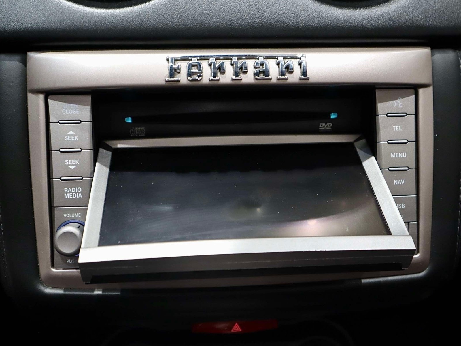 Used 2011 Ferrari California RWD image 33