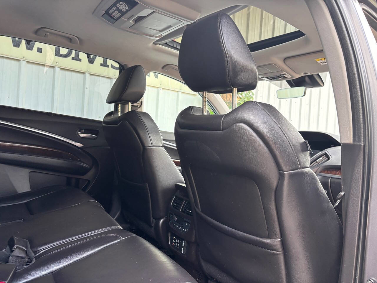 Used 2017 Acura MDX SH-AWD w/ Tech & Entertainment image 19