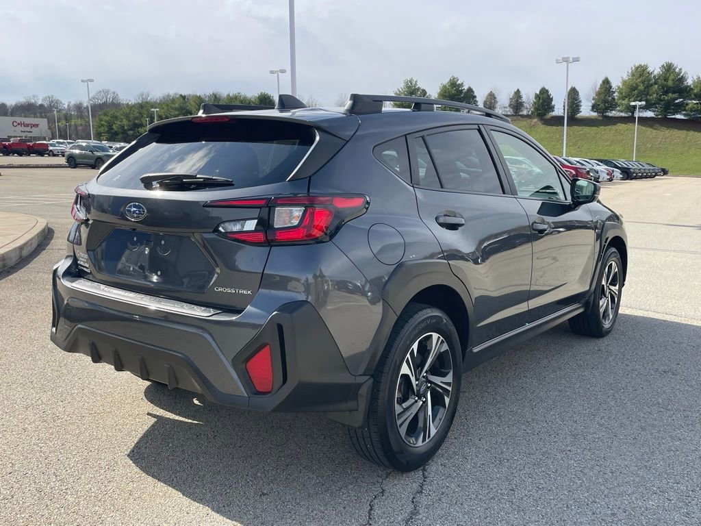 Used 2024 Subaru Crosstrek 2.0i Premium image 3