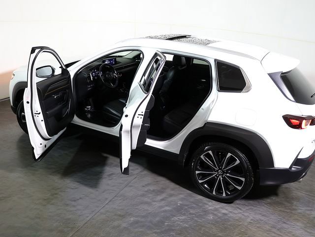 Used 2025 MAZDA CX-50 AWD 2.5 S w/ Premium Plus Pkg image 5