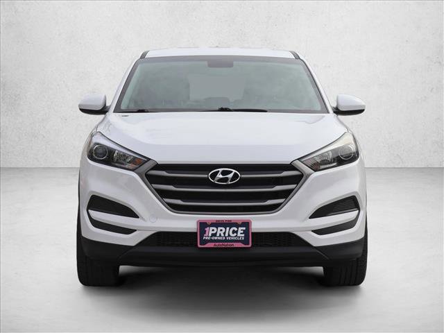 Used 2017 Hyundai Tucson SE image 2