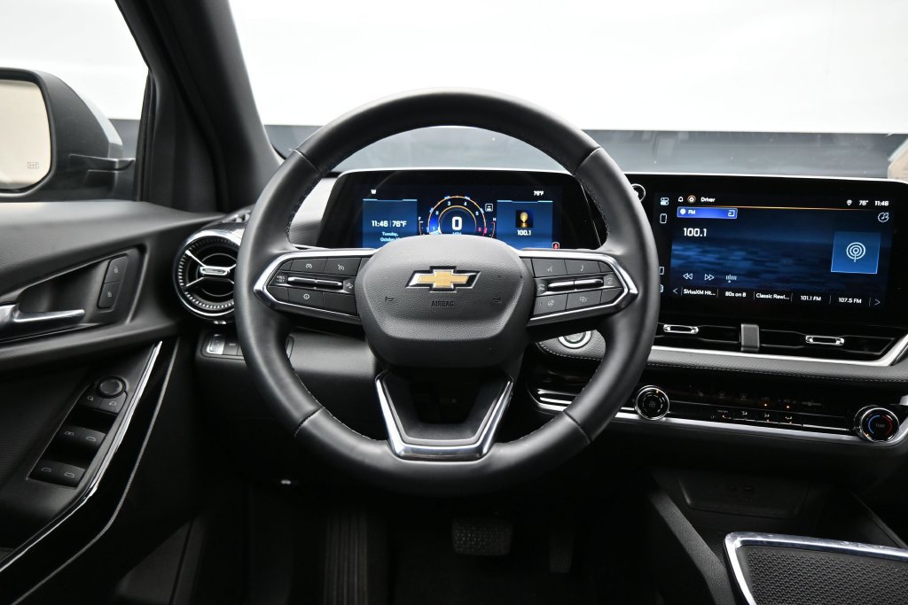 Used 2026 Chevrolet Equinox LT AWD/4WD image 15