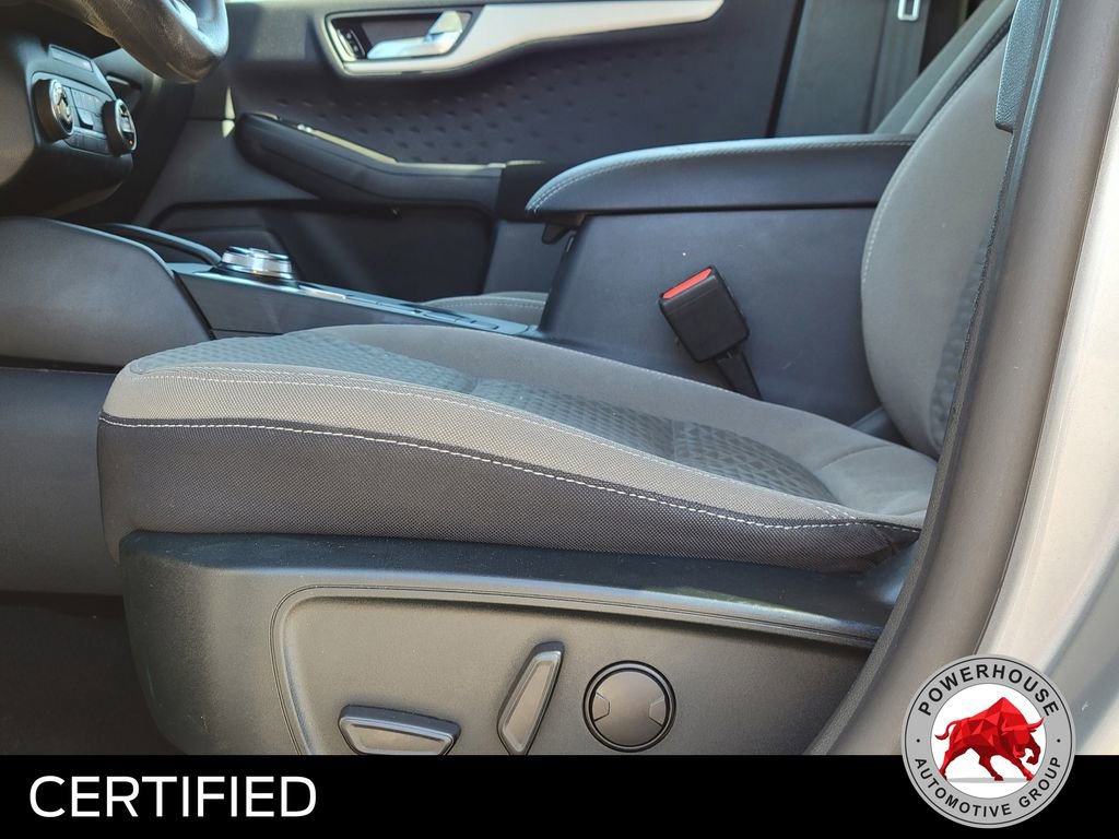 Certified 2020 Ford Escape SE image 23