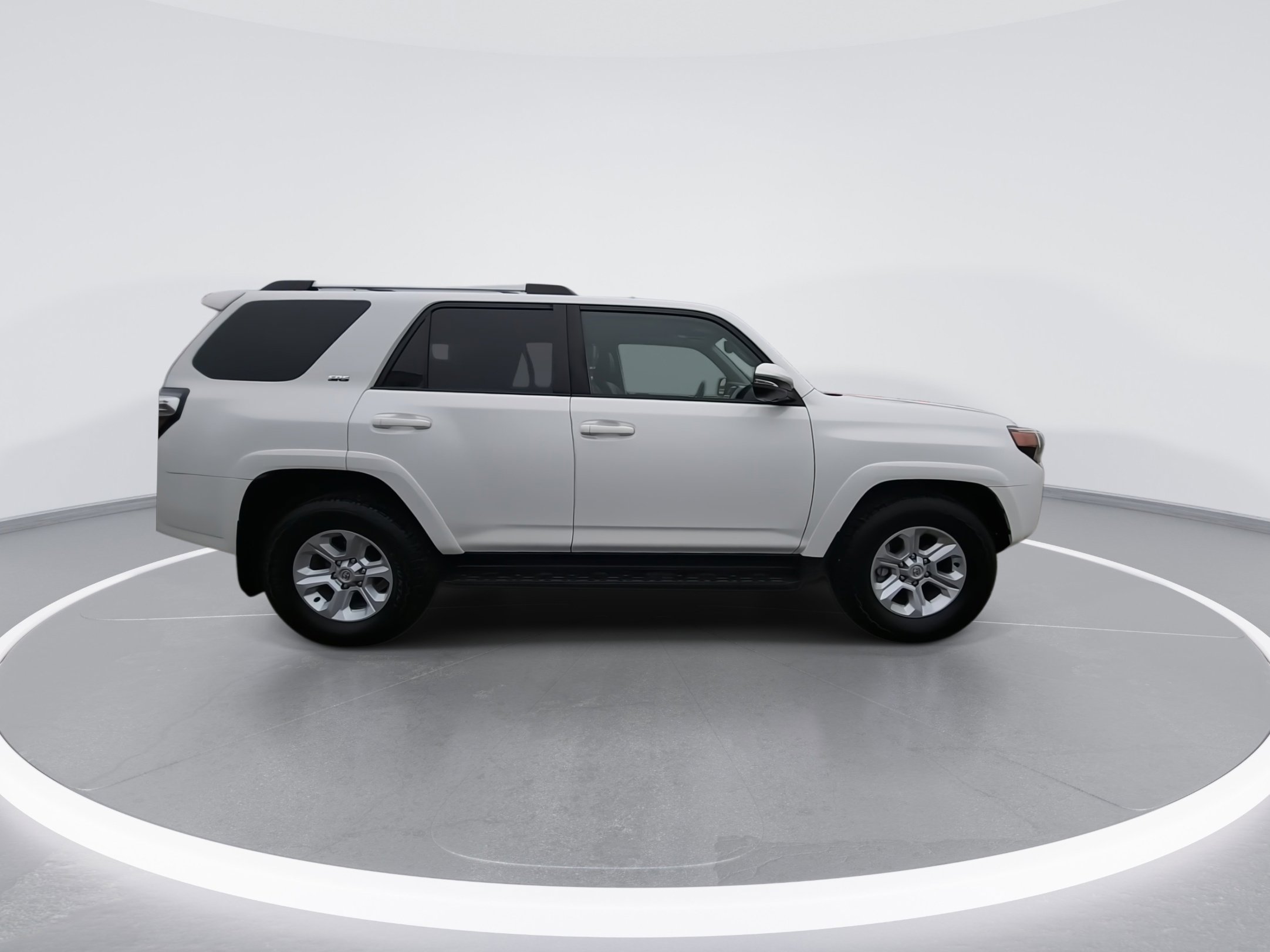 Used 2022 Toyota 4Runner SR5 Premium image 2