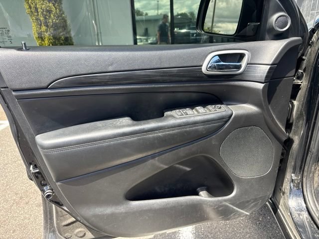 Used 2021 Jeep Grand Cherokee Laredo X AWD/4WD image 12