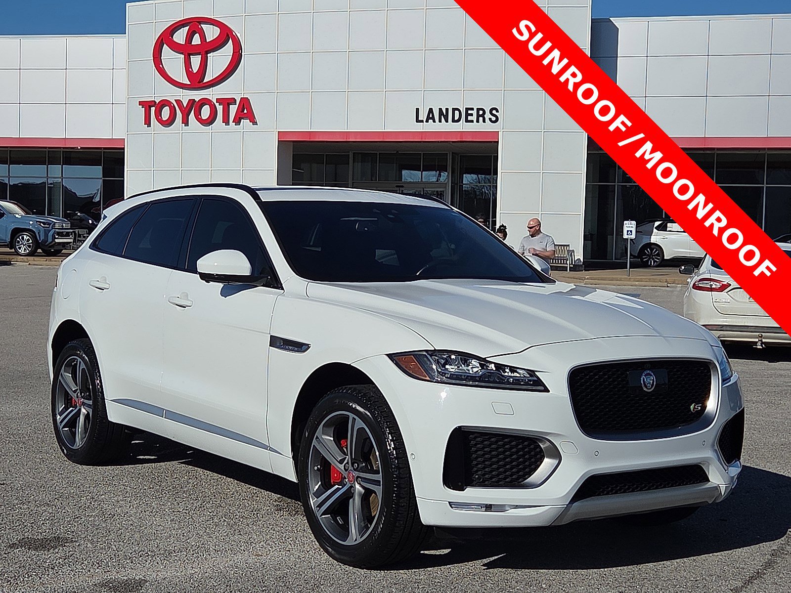 Used 2017 Jaguar F-PACE S video 1