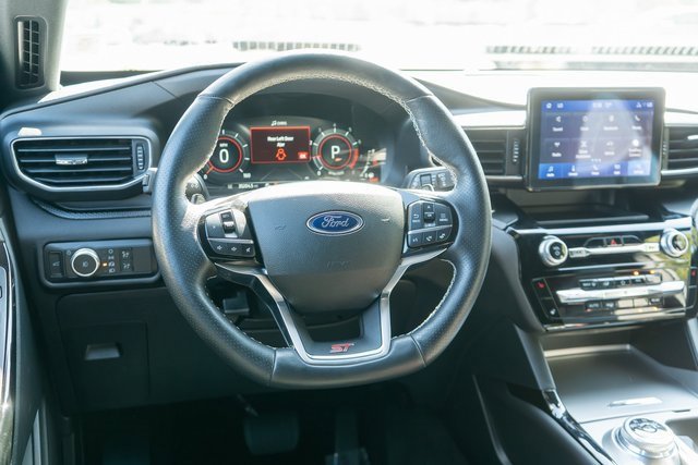 Used 2022 Ford Explorer ST w/ ST Street Pack image 14