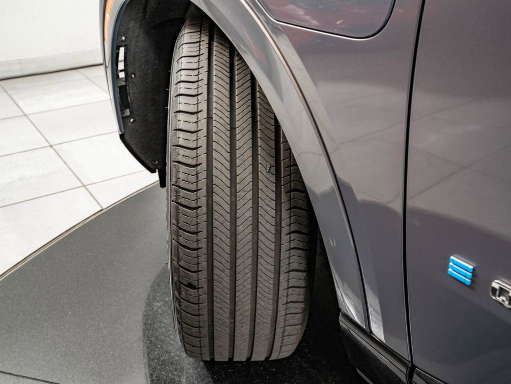 Used 2024 Chevrolet Equinox EV LT FWD image 49