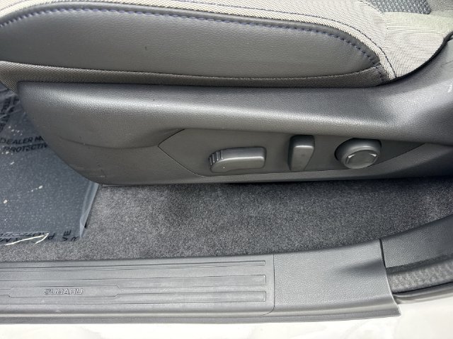 Used 2026 Subaru Forester Premium AWD/4WD image 12