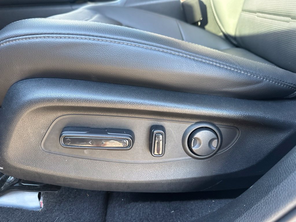 Used 2025 Honda CR-V EX-L image 17