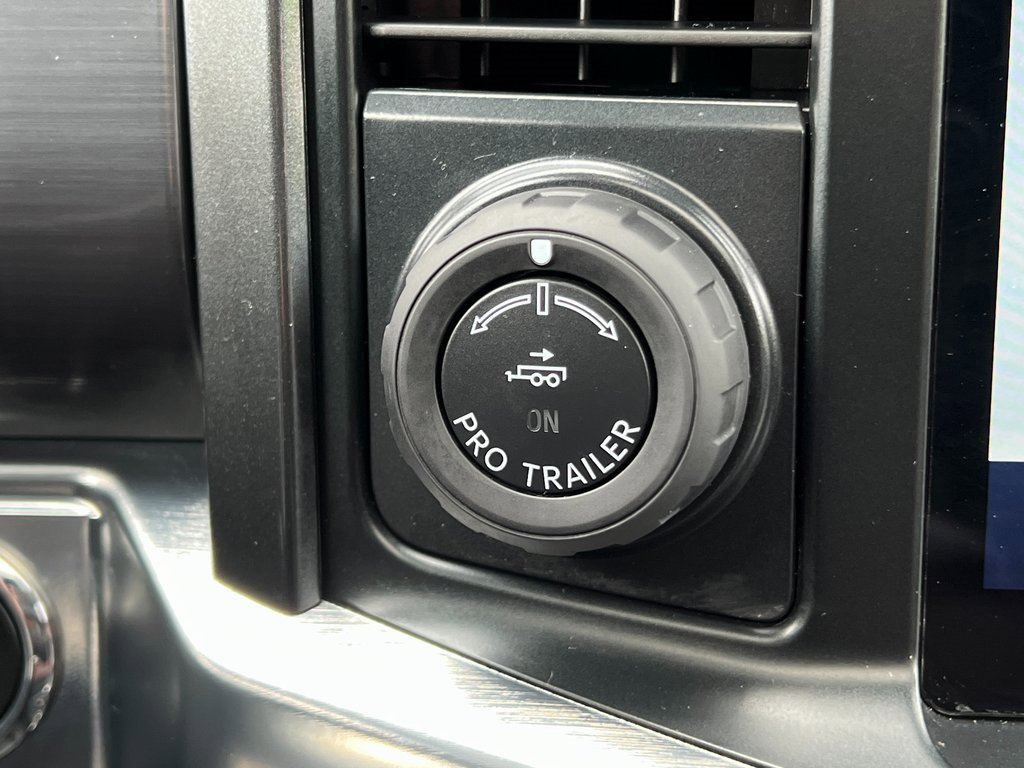 Used 2022 Ford F150 Lariat w/ Equipment Group 502A High image 30