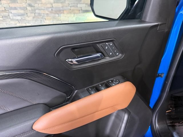 Used 2023 GMC Canyon AT4 w/ AT4 Premium Package AWD/4WD image 12