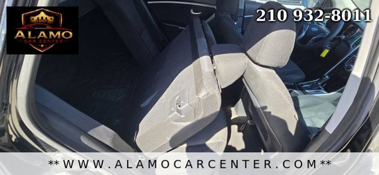 Used 2017 Hyundai Elantra GT FWD image 21