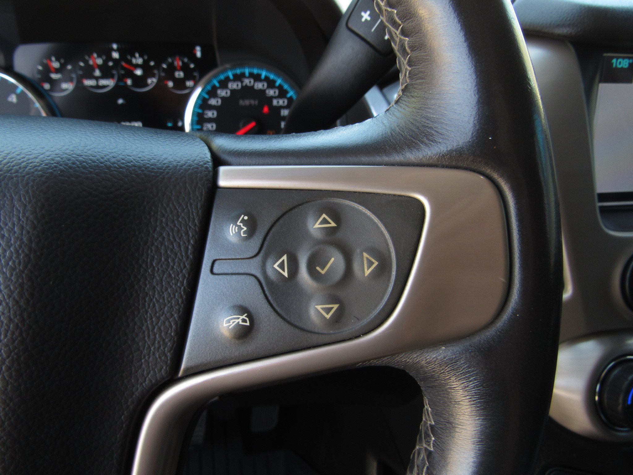 Used 2017 GMC Yukon Denali RWD image 25