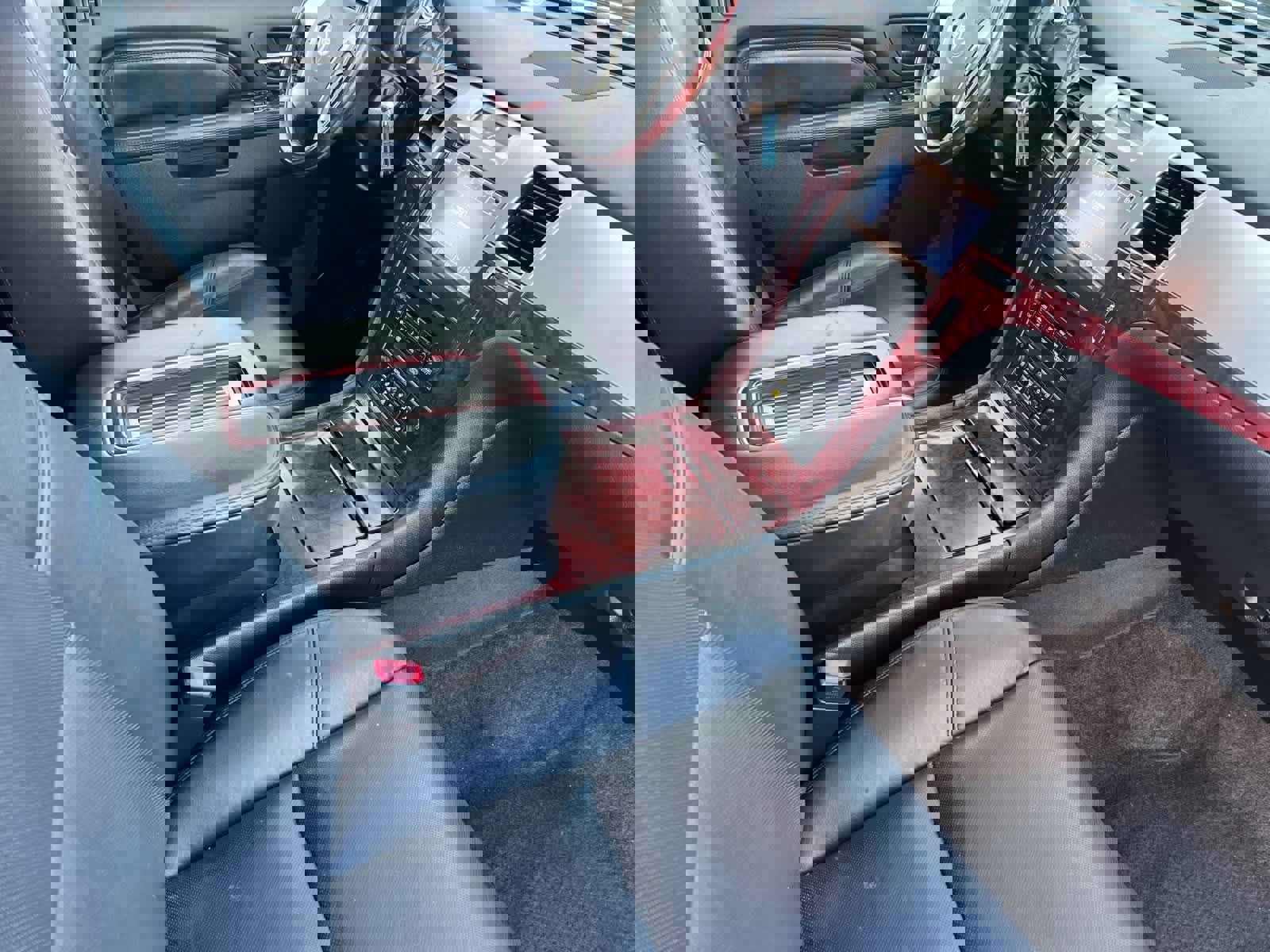 Used 2014 Cadillac Escalade Luxury image 18