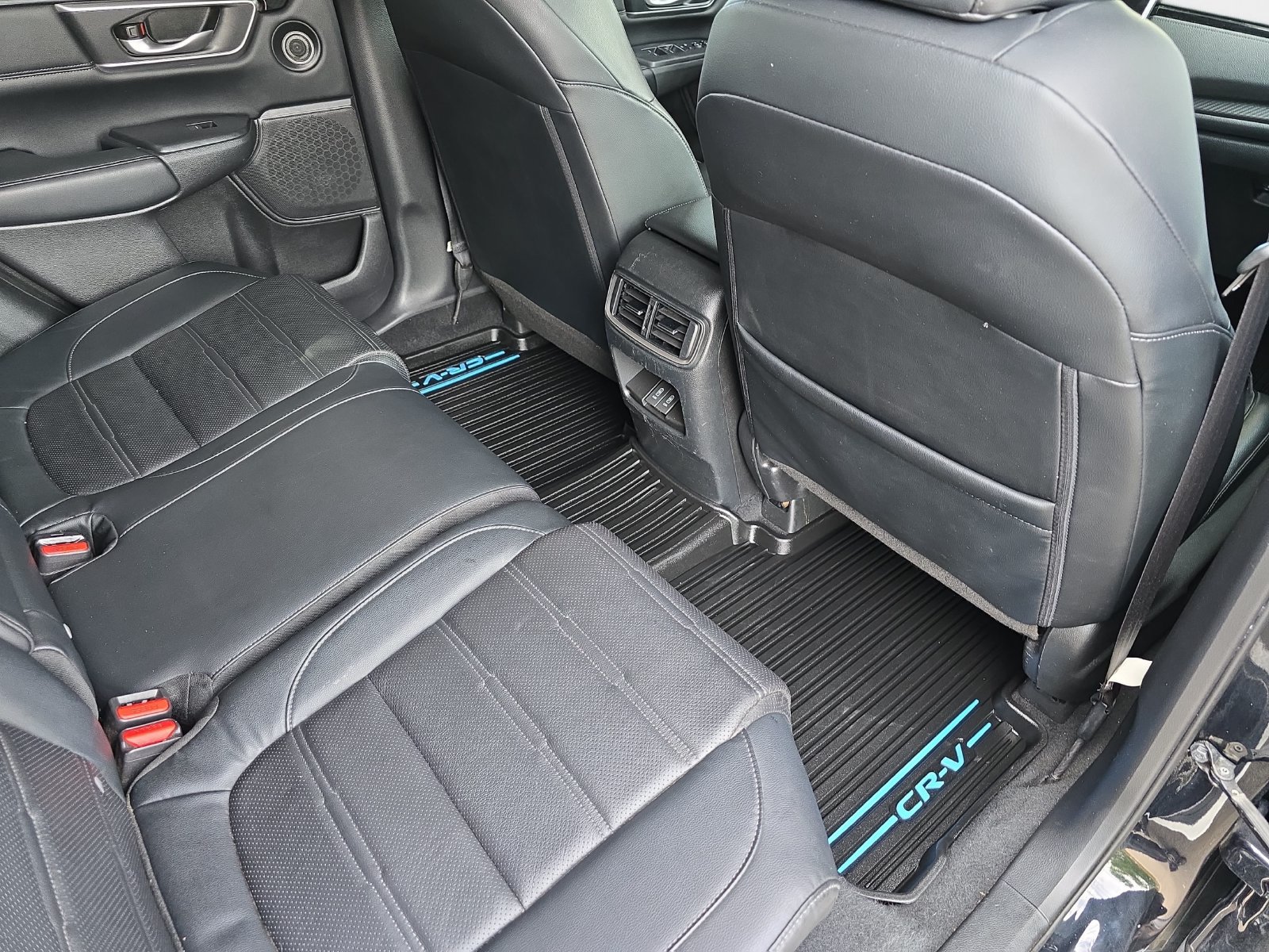 Used 2022 Honda CR-V Touring image 13