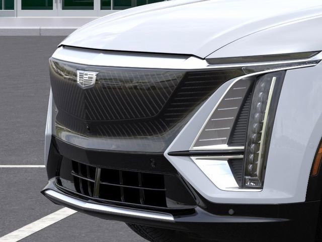 New 2026 Cadillac Lyriq Luxury w/ LPO, Floor Liner Package AWD/4WD image 13