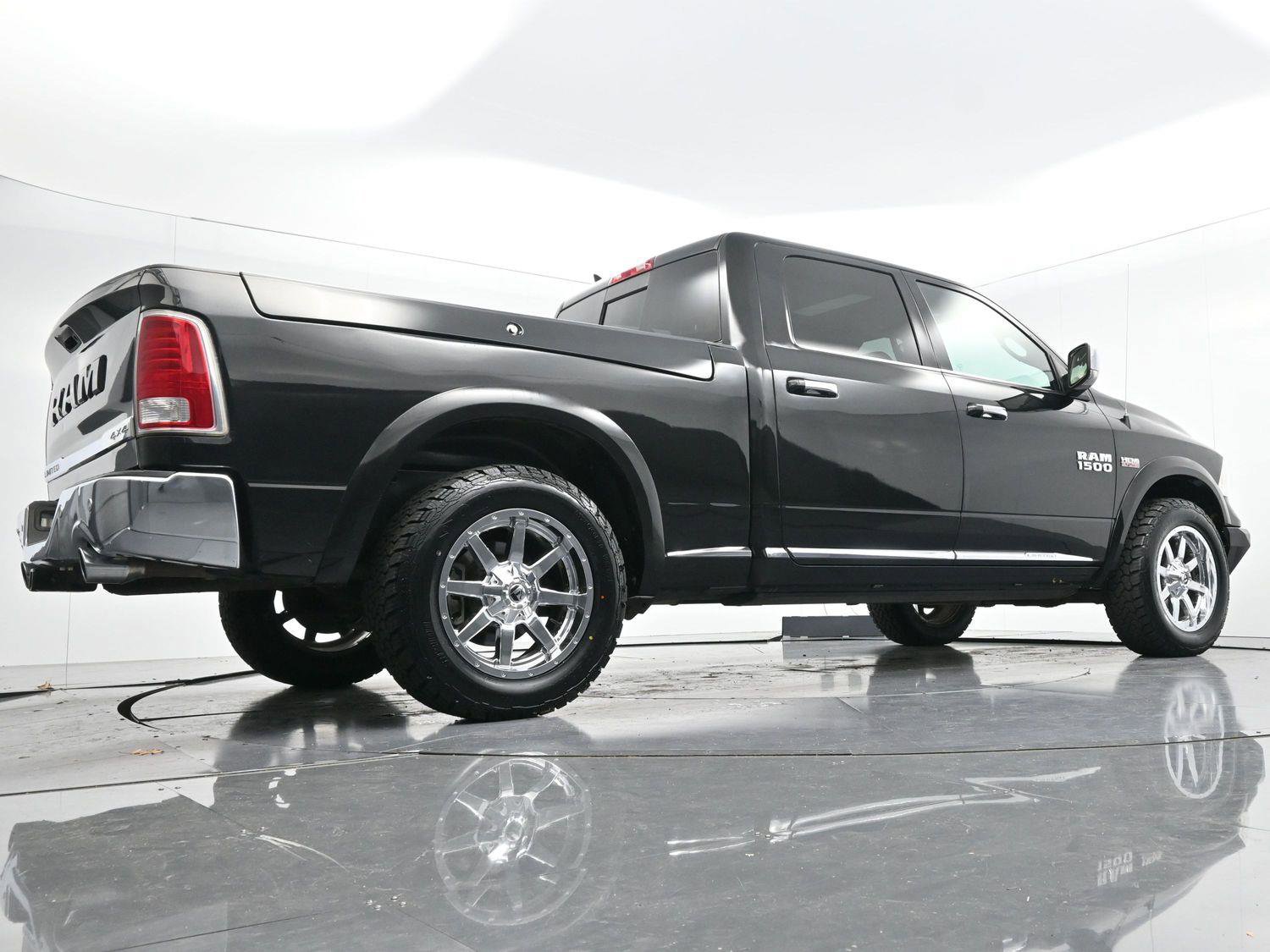 Used 2018 RAM 1500 Limited image 22