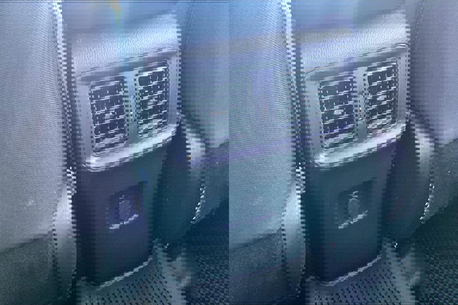 Used 2023 Toyota RAV4 LE image 32