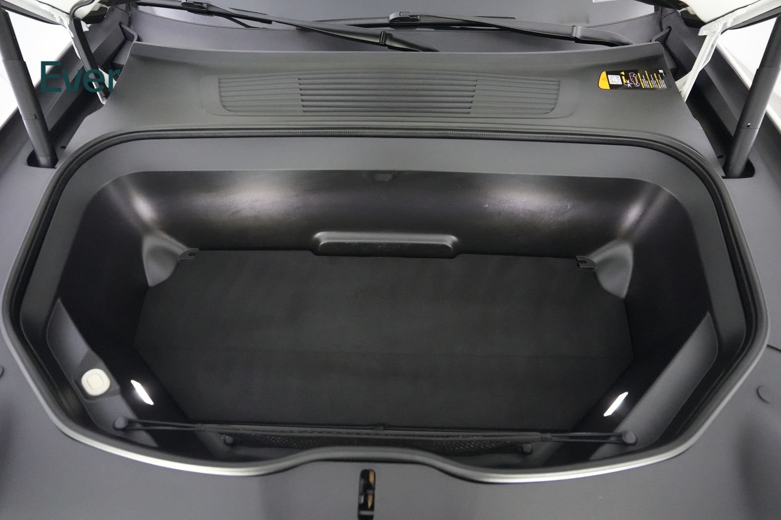 Used 2023 Rivian R1S Adventure AWD/4WD image 30