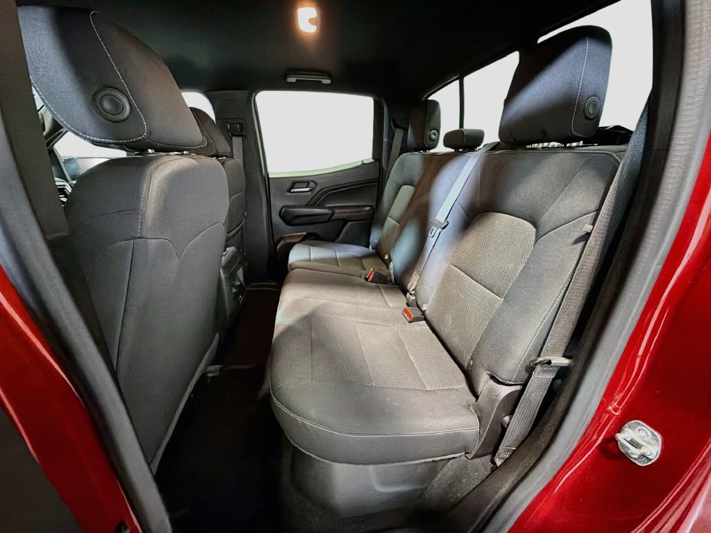 Used 2024 GMC Canyon Elevation w/ Convenience Package AWD/4WD image 19