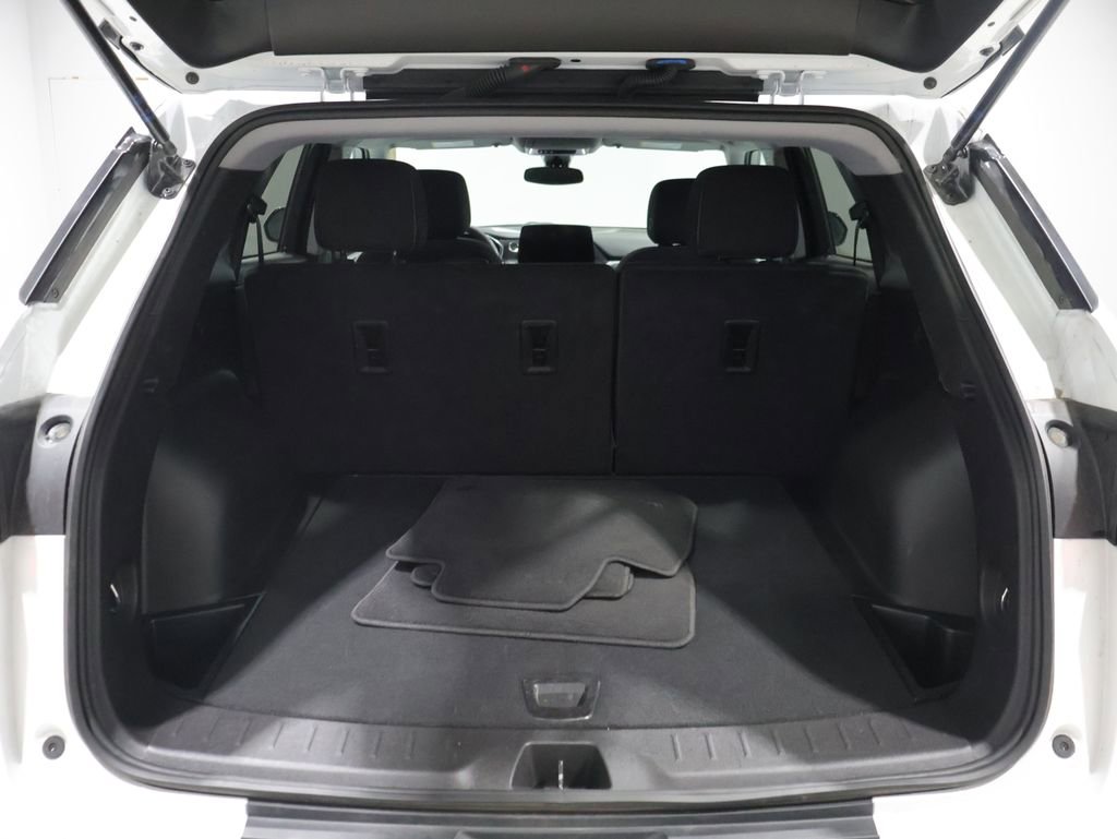 Used 2025 Chevrolet Blazer LT AWD/4WD image 4