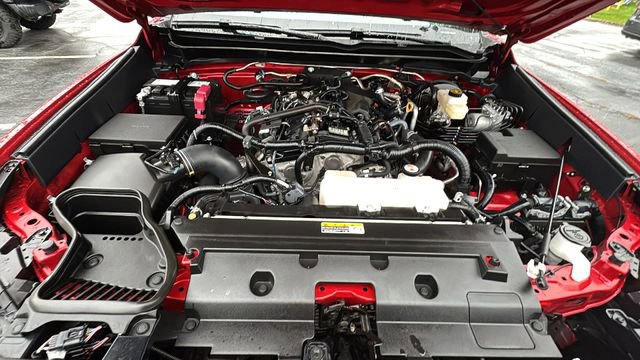 Used 2025 Toyota Tacoma TRD Sport AWD/4WD image 38