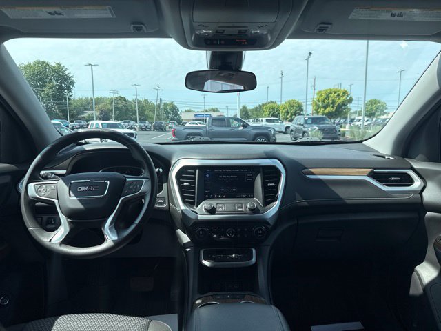 Used 2023 GMC Acadia SLE w/ Driver Convenience Package FWD image 12