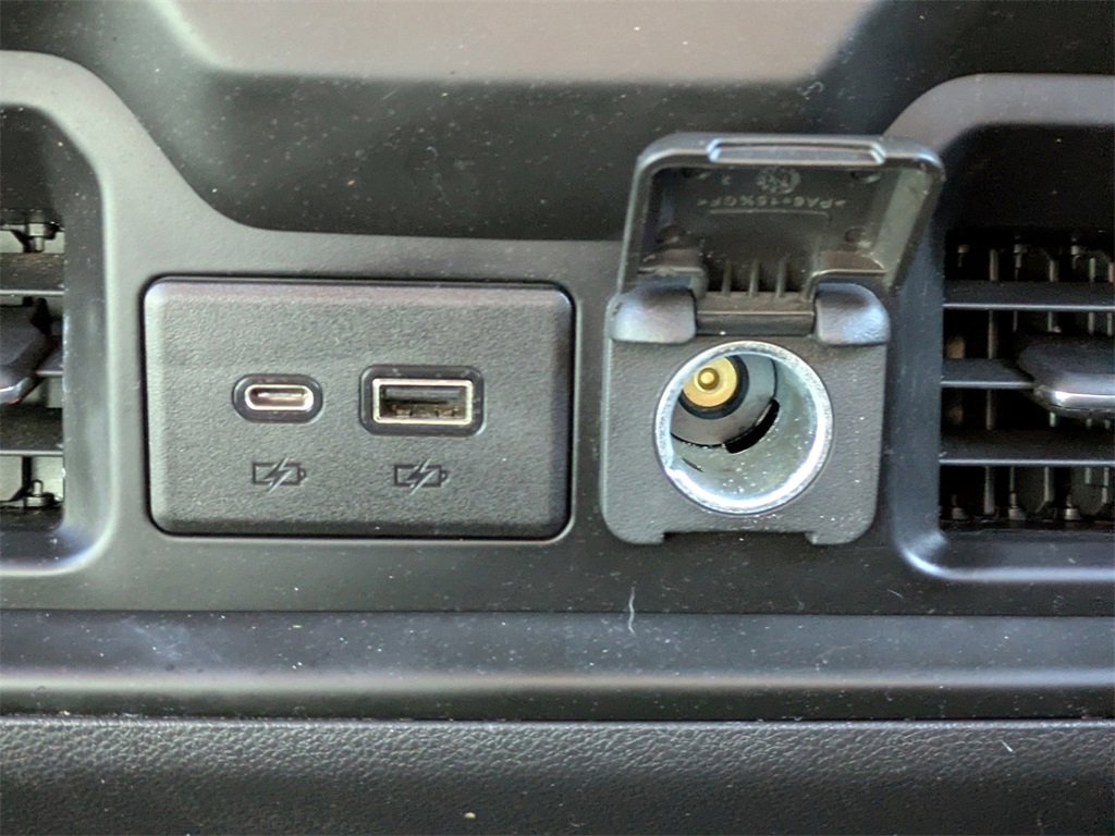 Used 2020 Chevrolet Silverado 1500 RST image 17