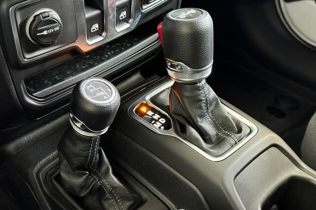 New 2026 Jeep Wrangler Sport AWD/4WD image 18