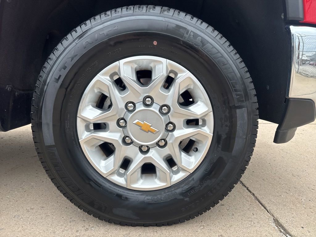 Used 2024 Chevrolet Silverado 2500 LT w/ All Star Edition AWD/4WD image 7