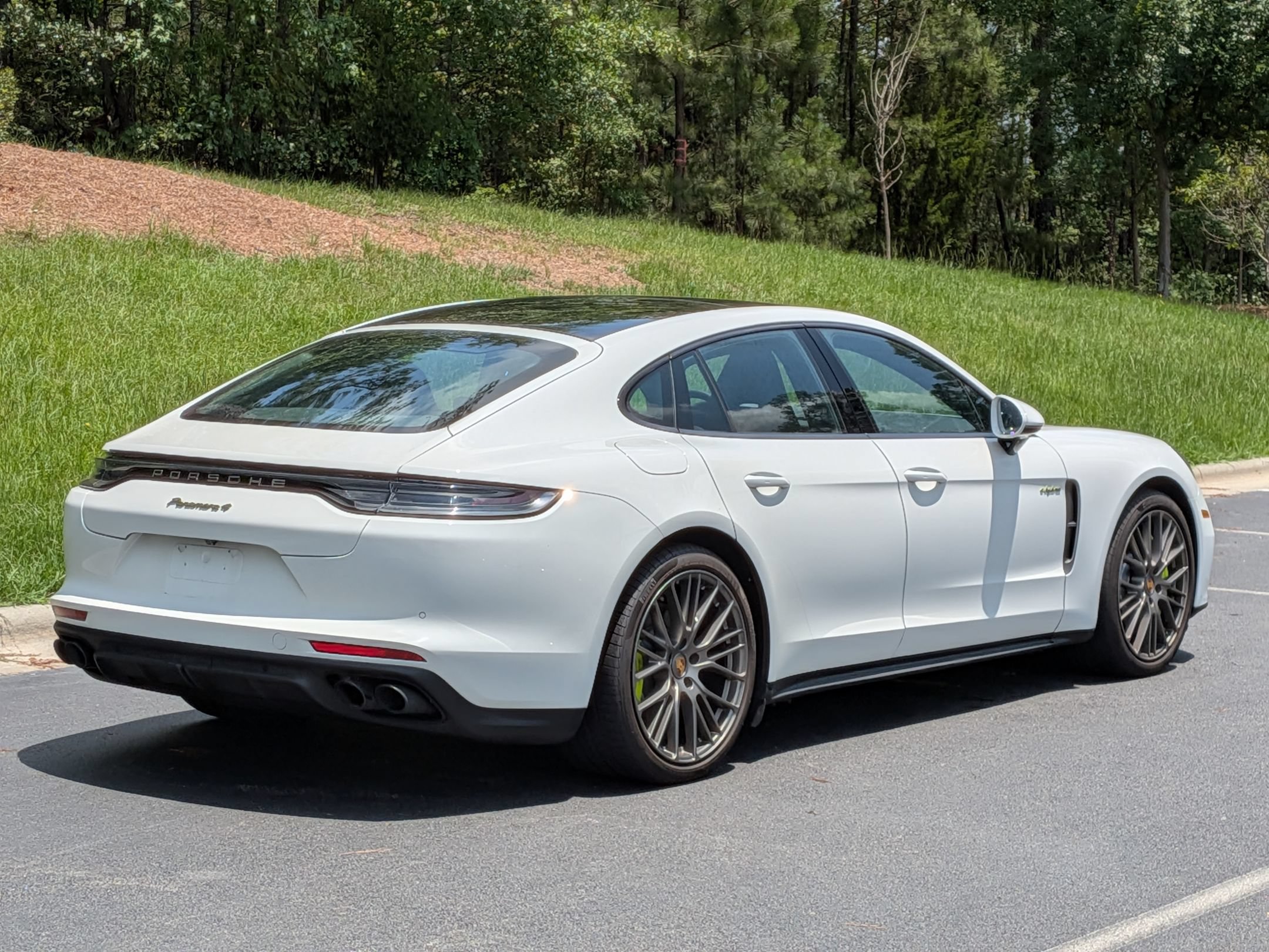 Certified 2023 Porsche Panamera 4 Platinum Edition w/ Assistance Package AWD/4WD image 25