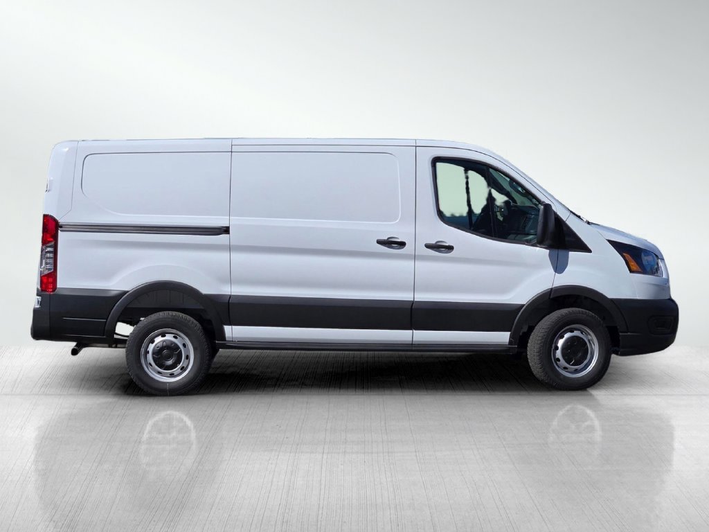 Used 2026 Ford Transit 250 Low Roof RWD image 3