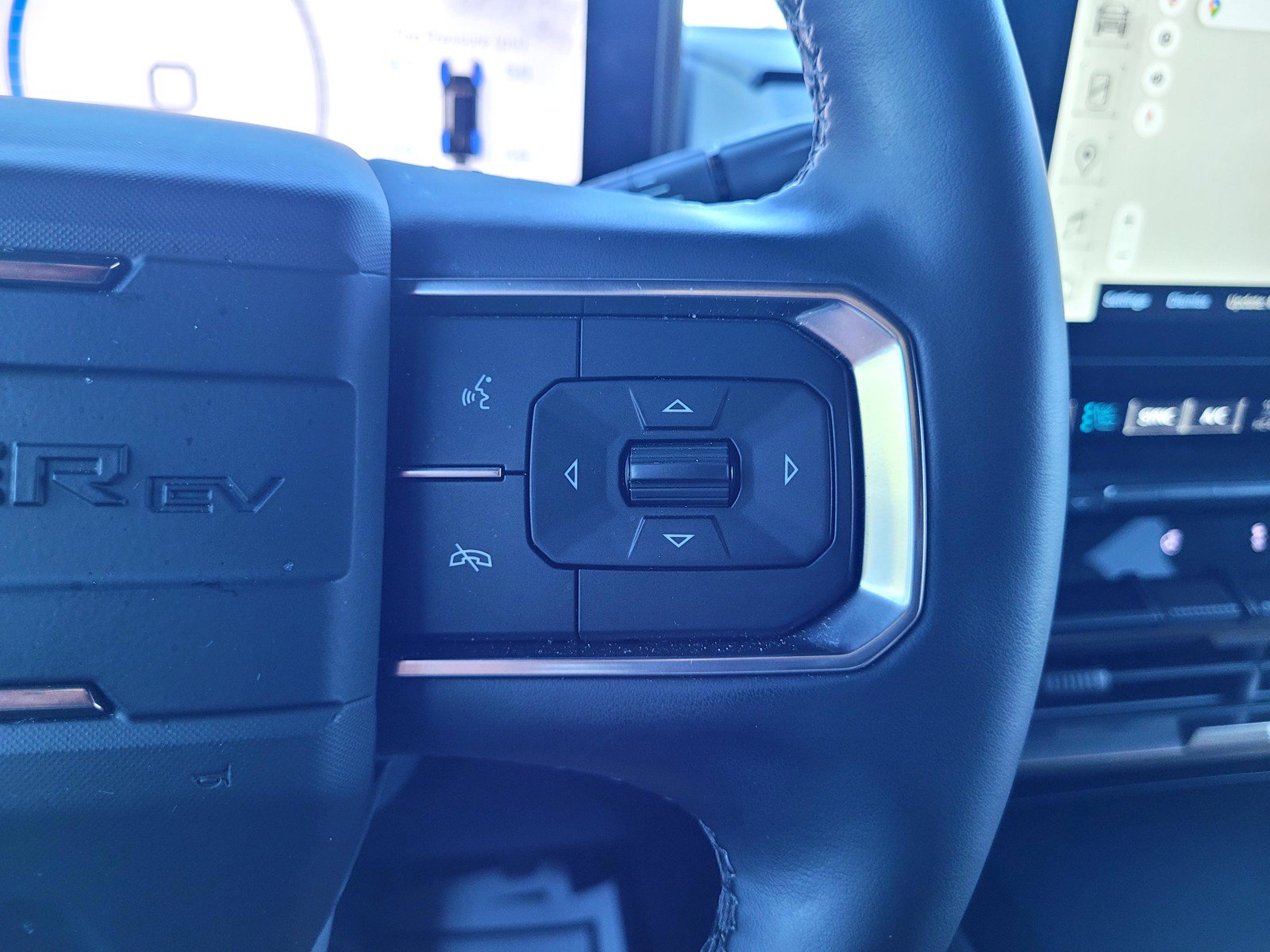 Used 2025 GMC Hummer EV 3X AWD/4WD image 25