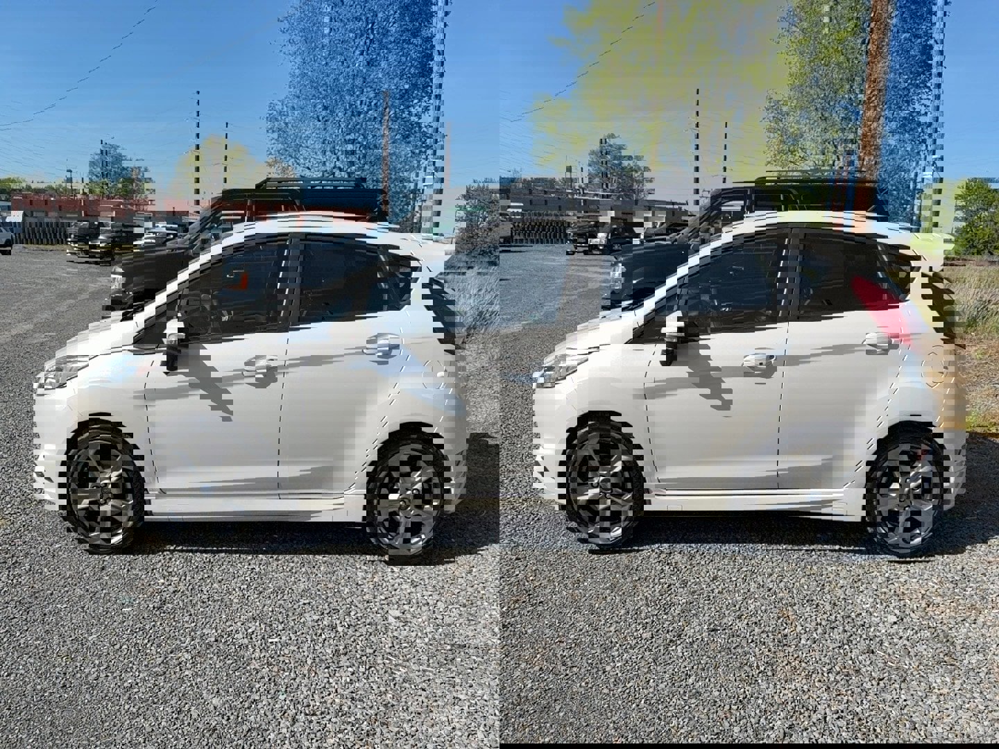 Used 2017 Ford Fiesta ST FWD image 4