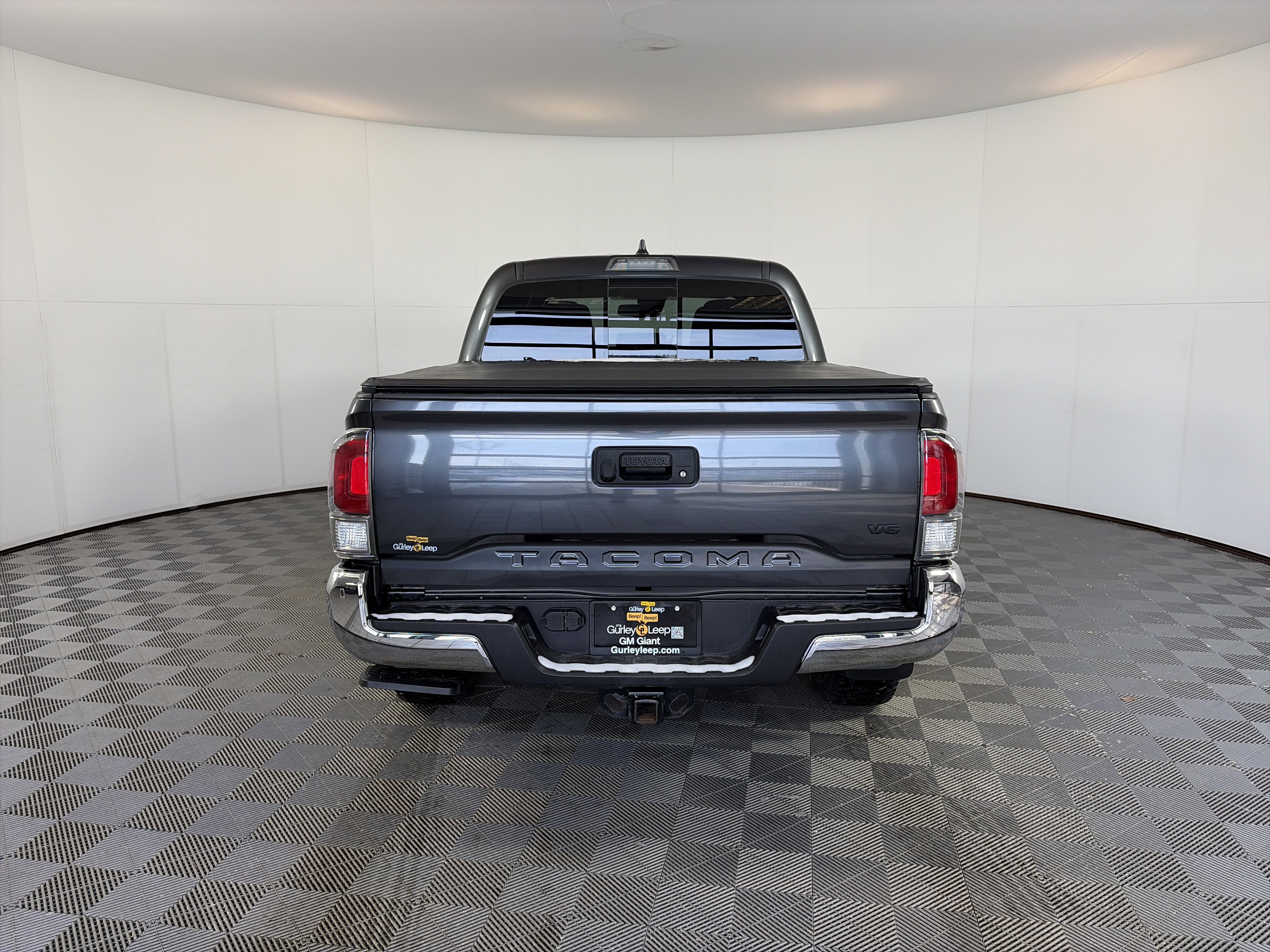 Used 2023 Toyota Tacoma TRD Off-Road image 9