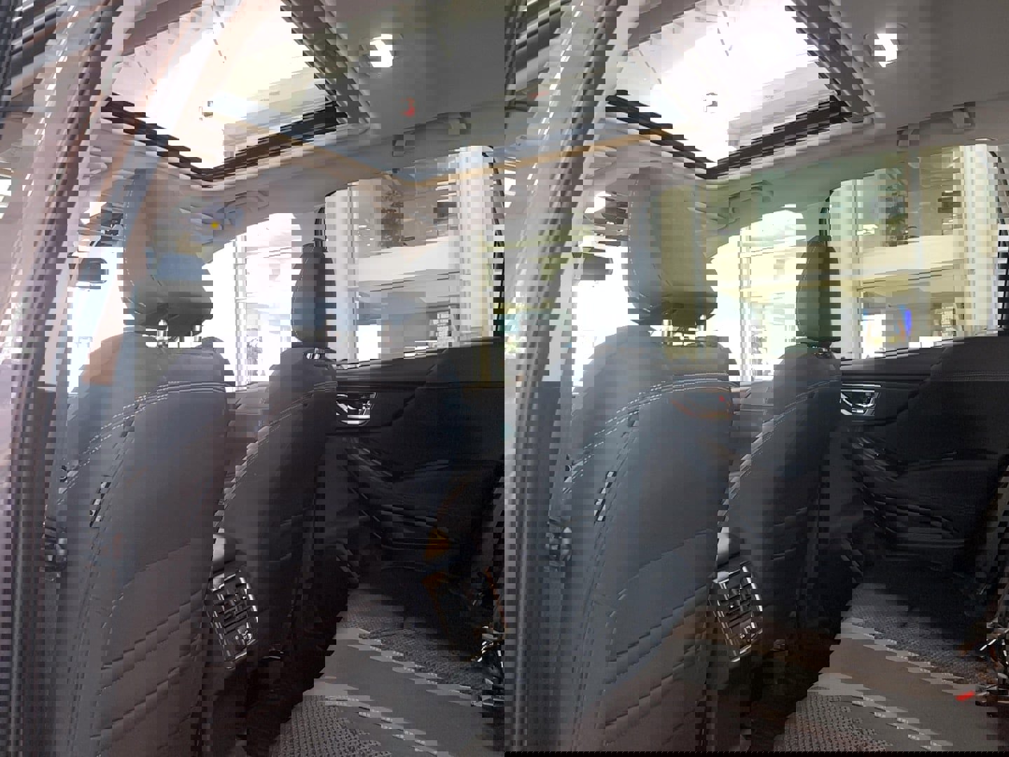 Used 2023 Subaru Forester Premium image 7