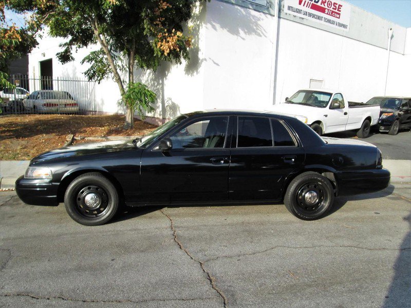Used 2011 Ford Crown Victoria Police Interceptor image 4