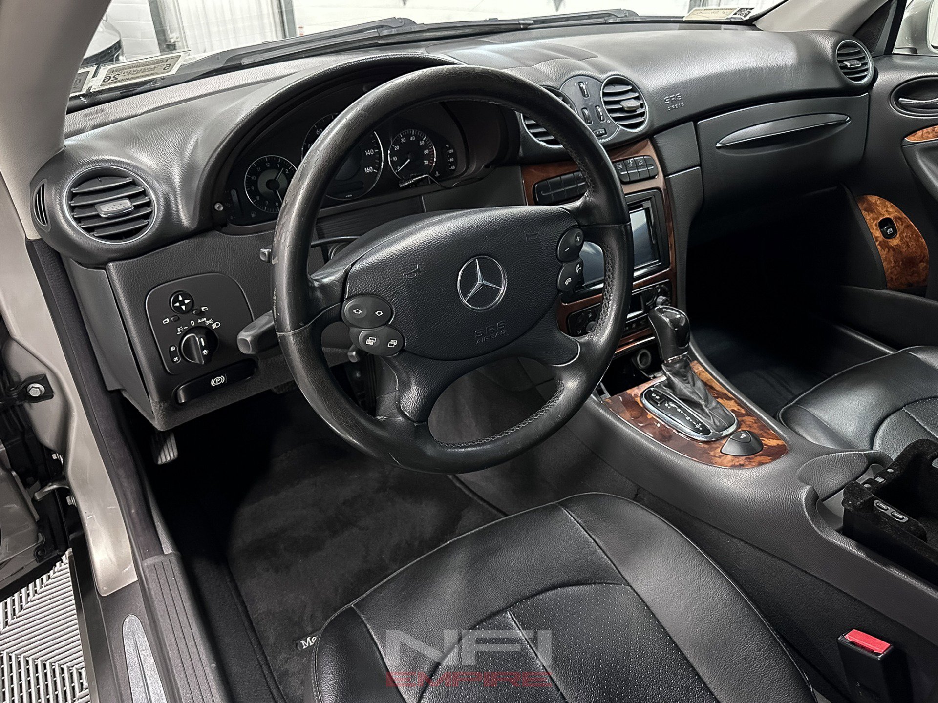 Used 2004 Mercedes-Benz CLK 320 Cabriolet image 23