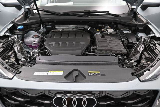 Used 2026 Audi Q3 quattro 2.0T w/ Driver Assistance Package AWD/4WD image 15