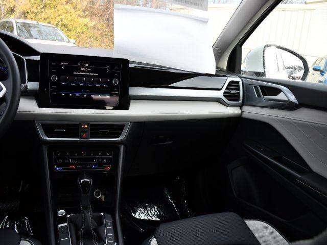 New 2026 Volkswagen Taos SEL AWD/4WD image 22